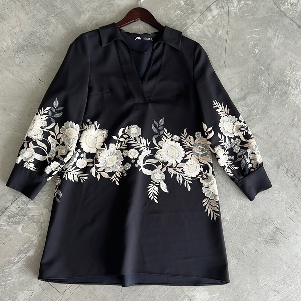 Zara dress in size S